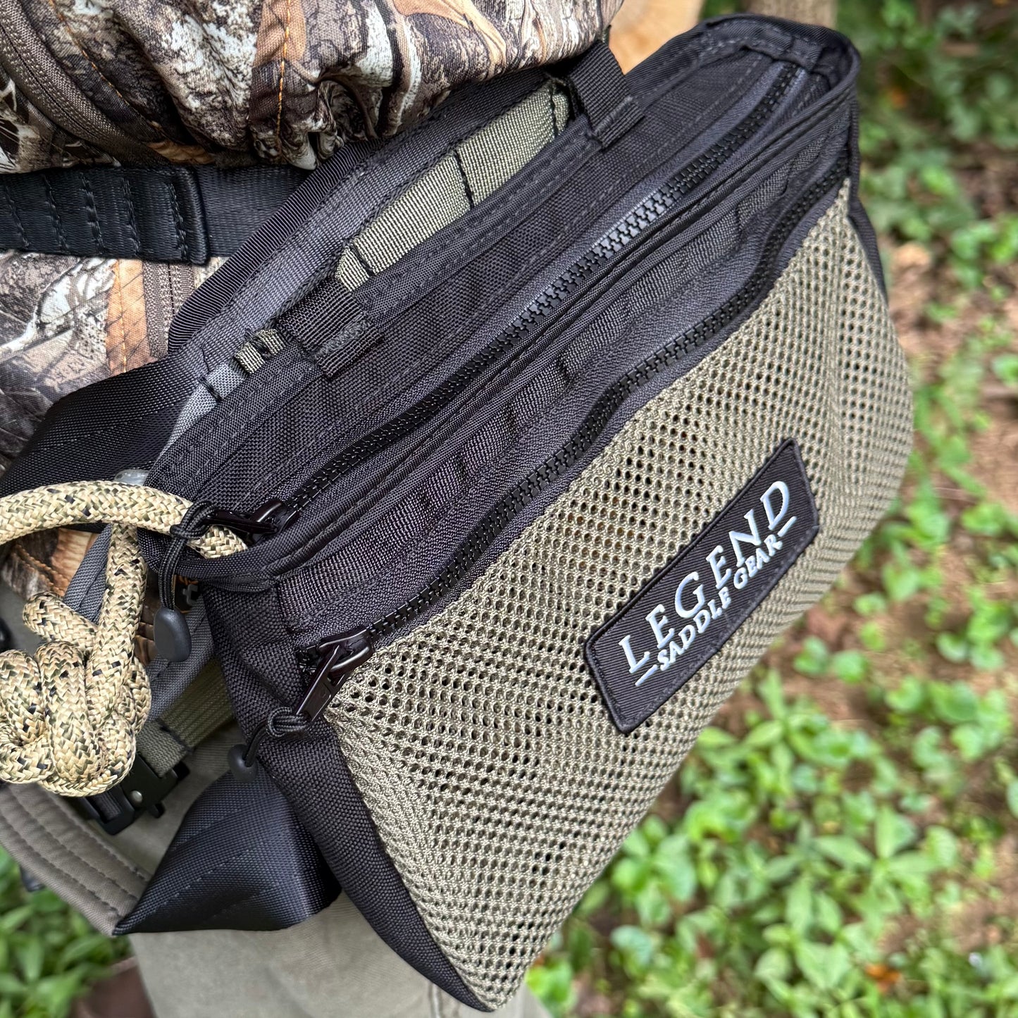 One-Zip Side Gear Pouch